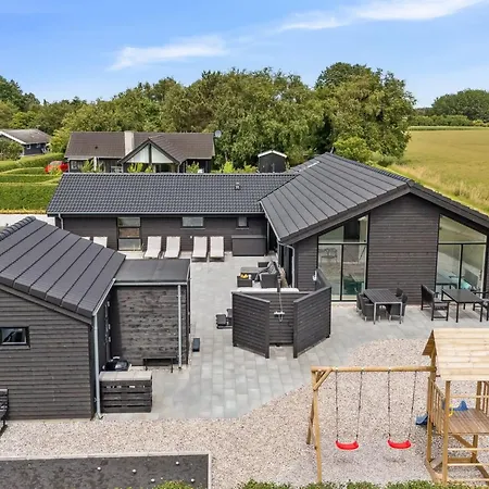 Christian - 600m From The Sea By Interhome